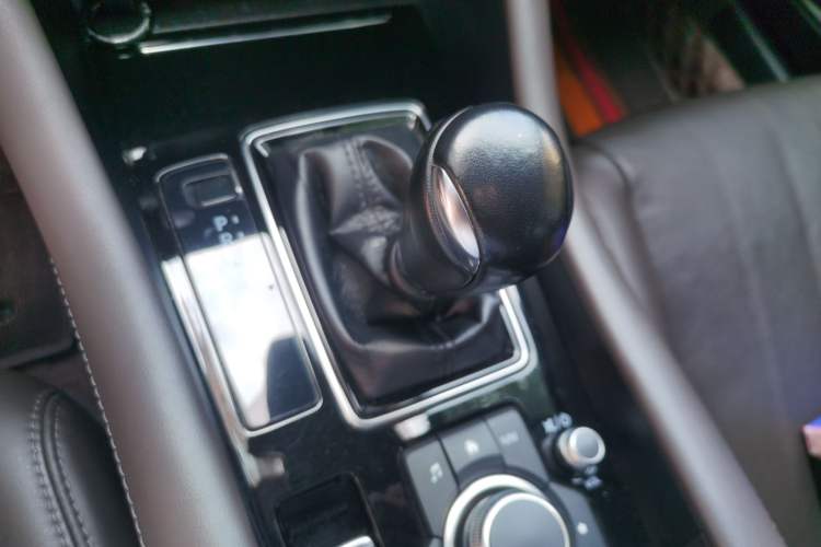 Used Mazda Atenza 2021 2.5L Blue Sky Prestige Edition Gear Lever