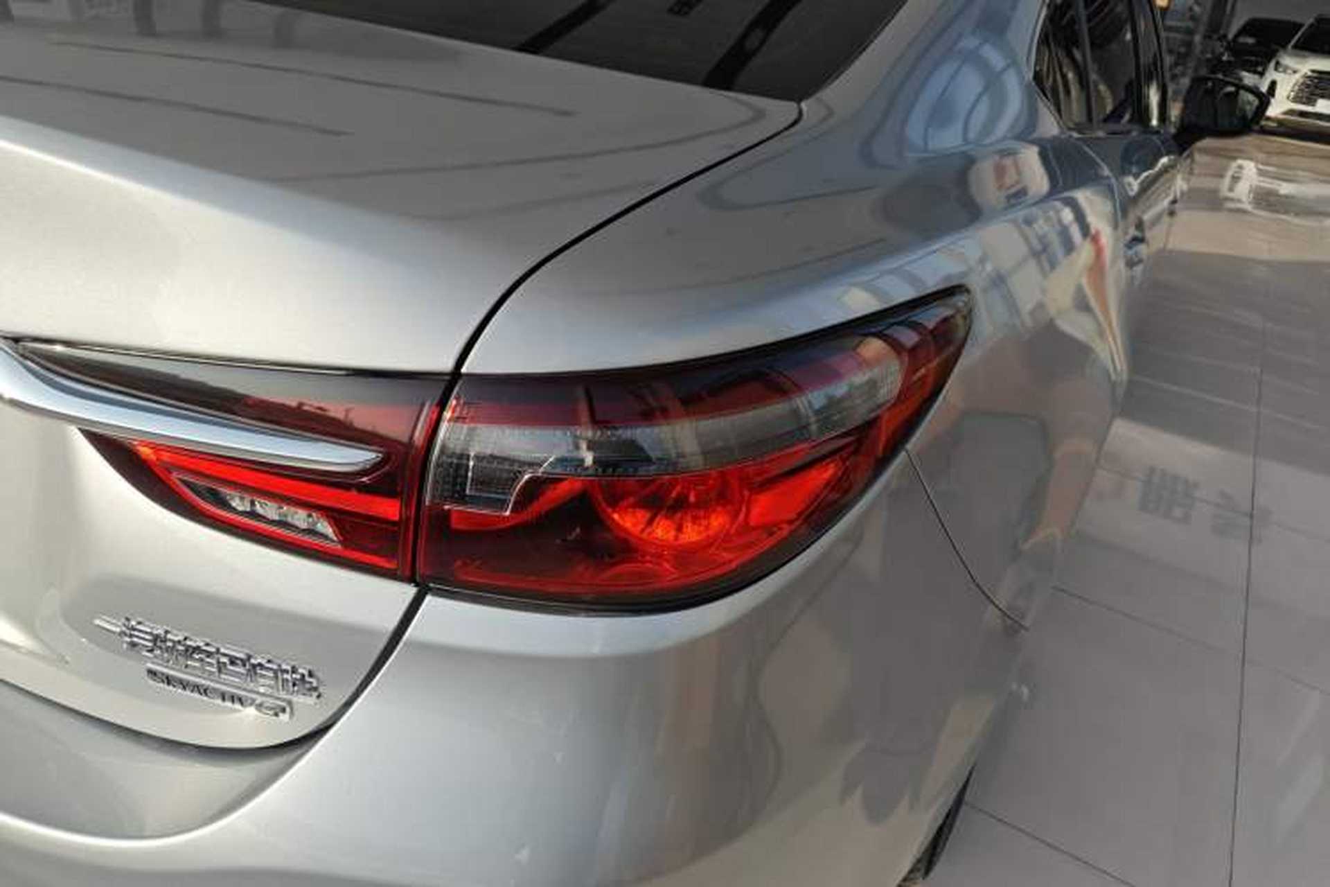 Used Mazda Atenza 2021 2.0L Blue Sky Luxury Edition Exterior 6