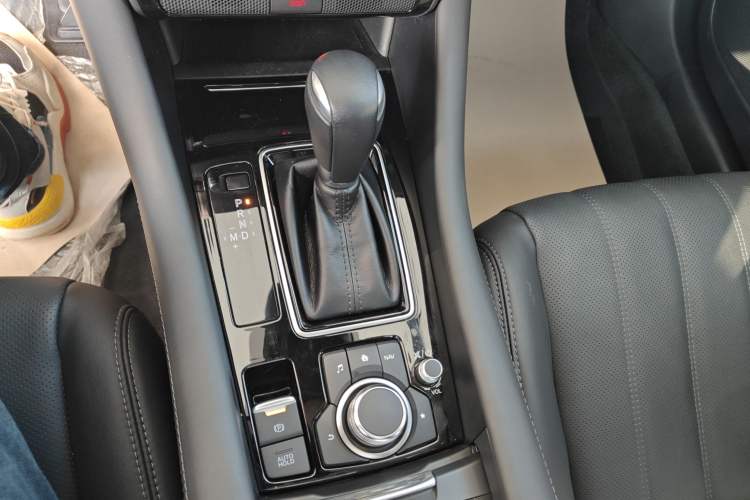 Used Mazda Atenza 2021 2.0L Blue Sky Luxury Edition Gear Lever