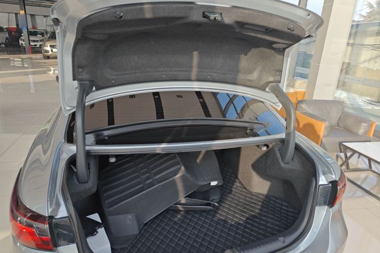 Used Mazda Atenza 2021 2.0L Blue Sky Luxury Edition Trunk