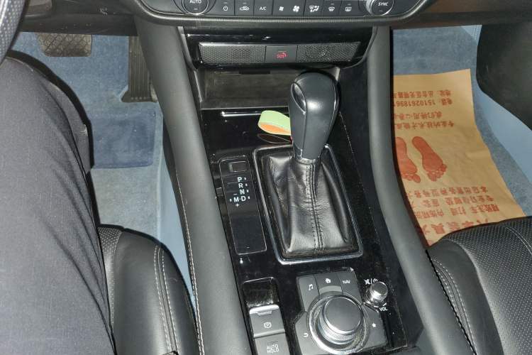 Used Mazda Atenza 2021 2.5L Sky Blue Sport Edition Gear Lever