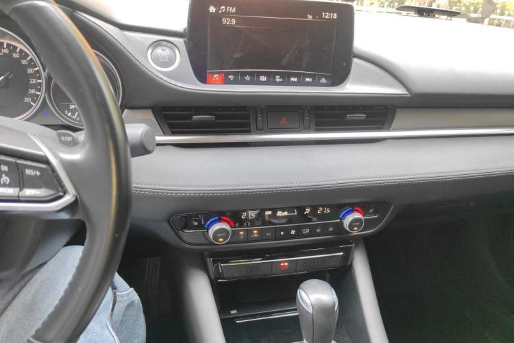 Used Mazda Atenza 2021 2.5L Sky Blue Sport Edition Audio And AC Panel
