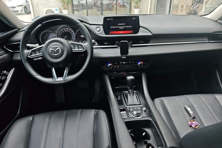 Used Mazda Atenza 2021 2.5L Sky Blue Sport Edition Center Console