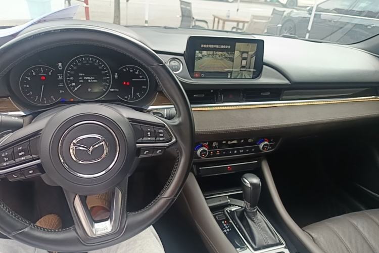 Used Mazda Atenza 2021 2.5L Blue Sky Prestige Edition Center Console