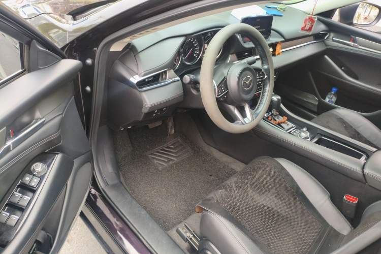 Used Mazda Atenza 2021 2.0L Blue Sky Luxury Edition Driver Seat