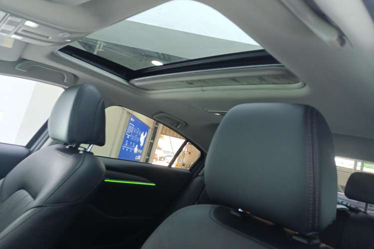 Used Mazda Atenza 2021 2.5L Sky Blue Sport Edition Headliner