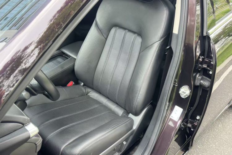 Used Mazda Atenza 2021 2.5L Sky Blue Sport Edition Interior 10