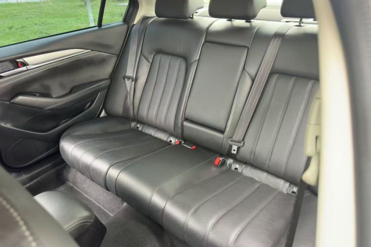 Used Mazda Atenza 2021 2.5L Sky Blue Sport Edition Interior 5