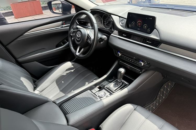 Used Mazda Atenza 2021 2.5L Sky Blue Sport Edition Interior 6