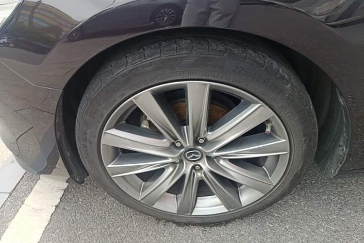 Used Mazda Atenza 2021 2.5L Blue Sky Prestige Edition Left Front Wheel Hub