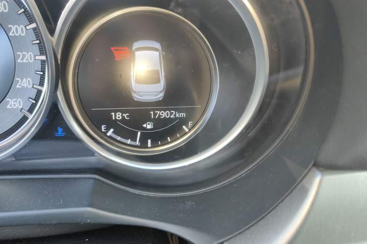 Used Mazda Atenza 2021 2.0L Blue Sky Luxury Edition Odometer Close Up