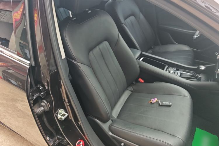 Used Mazda Atenza 2021 2.5L Sky Blue Sport Edition Right Front Seat