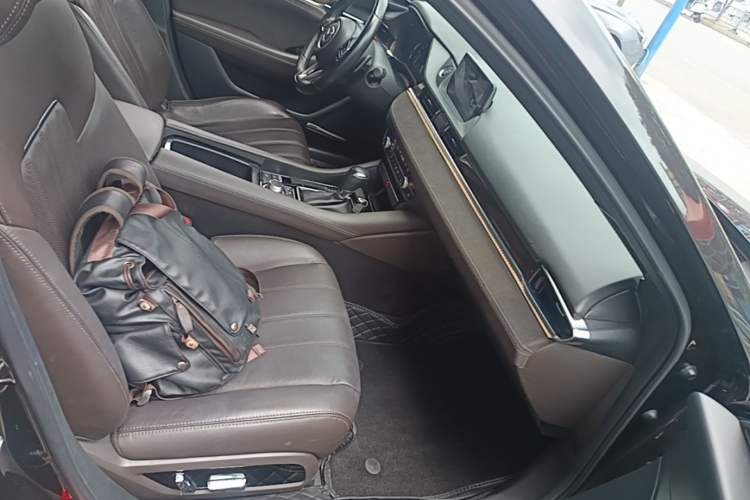 Used Mazda Atenza 2021 2.5L Blue Sky Prestige Edition Right Front Seat