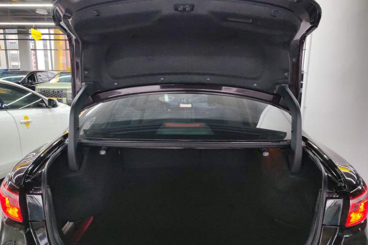 Used Mazda Atenza 2021 2.5L Sky Blue Sport Edition Trunk