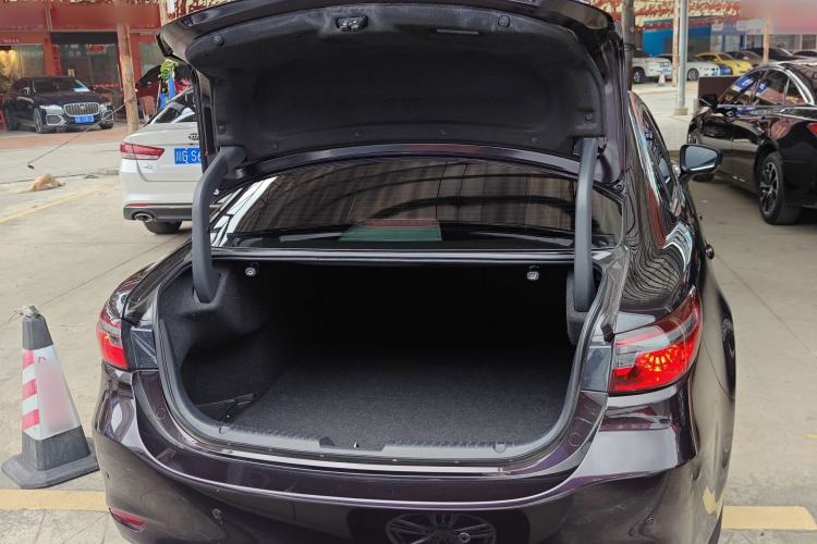 Used Mazda Atenza 2021 2.0L Blue Sky Luxury Edition Trunk