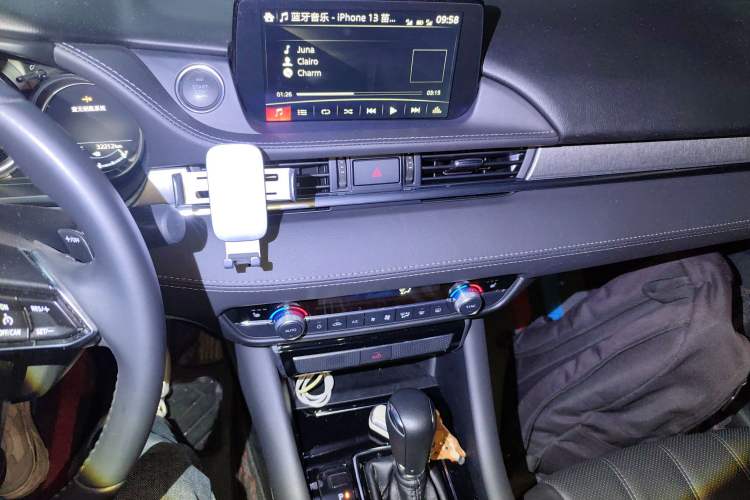 Used Mazda Atenza 2021 2.5L Sky Blue Sport Edition Audio And AC Panel