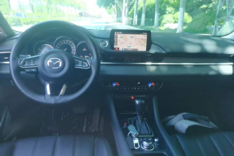 Used Mazda Atenza 2021 2.5L Sky Blue Sport Edition Center Console