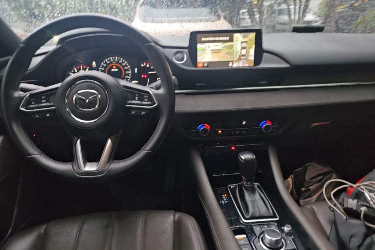 Used Mazda Atenza 2021 2.5L Blue Sky Prestige Edition Center Console