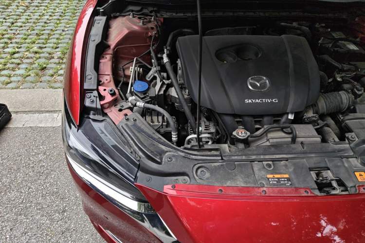 Used Mazda Atenza 2021 2.0L Blue Sky Luxury Edition Engine Bay Right