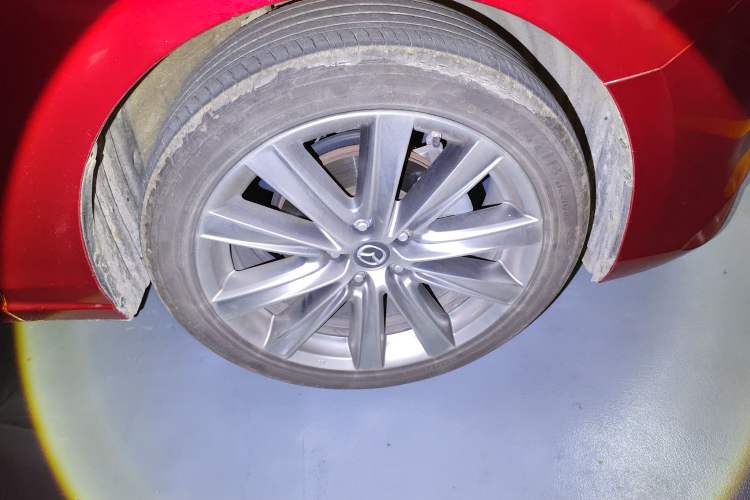 Used Mazda Atenza 2021 2.5L Sky Blue Sport Edition Right Front Wheel Hub