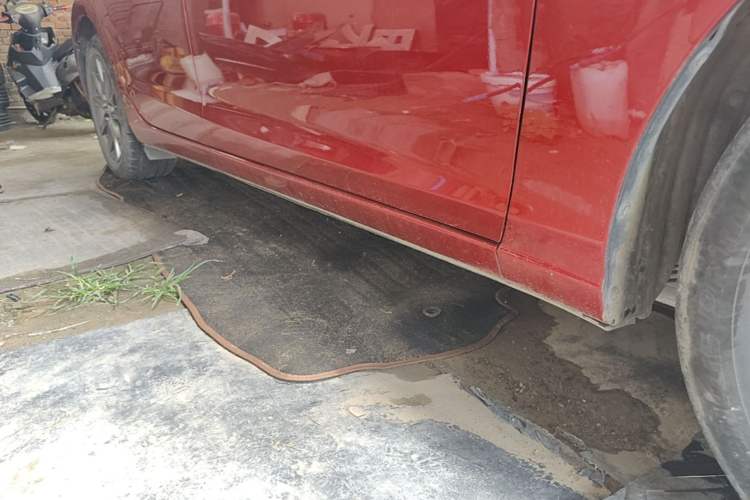 Used Mazda Atenza 2021 2.0L Blue Sky Luxury Edition Right Side Sill