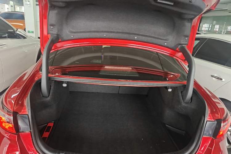 Used Mazda Atenza 2021 2.5L Blue Sky Prestige Edition Trunk