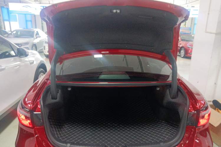 Used Mazda Atenza 2021 2.5L Sky Blue Sport Edition Trunk
