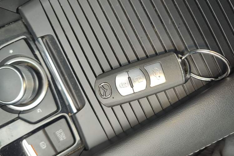 Used Mazda Atenza 2021 2.0L Blue Sky Luxury Edition Vehicle Key
