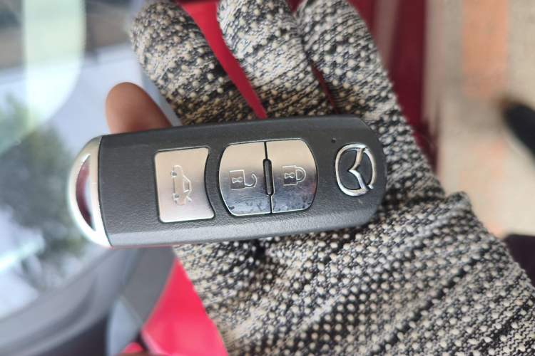 Used Mazda Atenza 2021 2.0L Blue Sky Luxury Edition Vehicle Key
