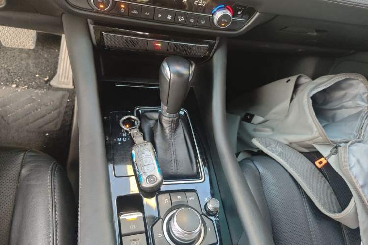 Used Mazda Atenza 2021 2.5L Sky Blue Sport Edition Gear Lever