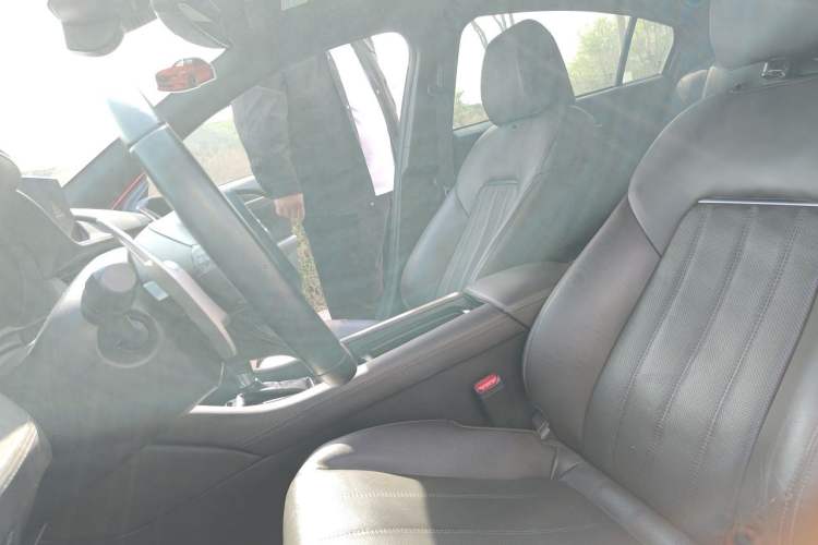 Used Mazda Atenza 2021 2.5L Blue Sky Prestige Edition Left Front Seat