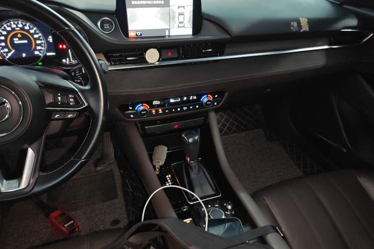 Used Mazda Atenza 2021 2.5L Blue Sky Prestige Edition Audio And AC Panel