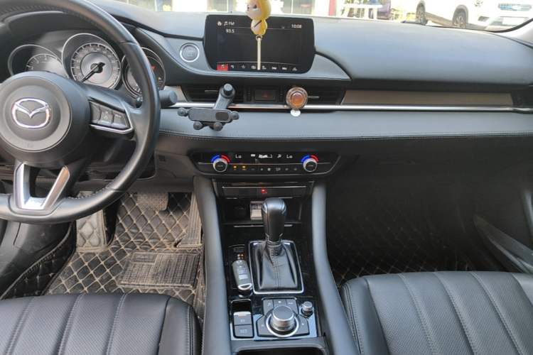 Used Mazda Atenza 2021 2.0L Blue Sky Luxury Edition Audio And AC Panel