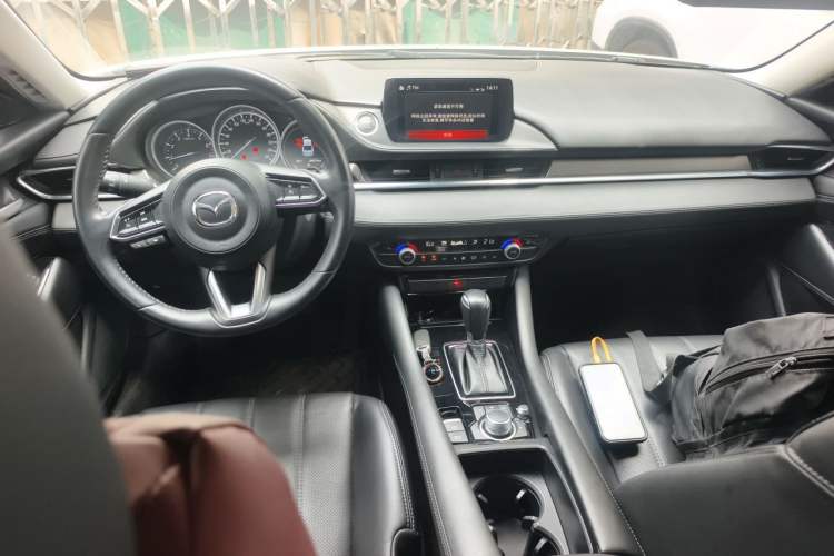 Used Mazda Atenza 2021 2.5L Sky Blue Sport Edition Center Console