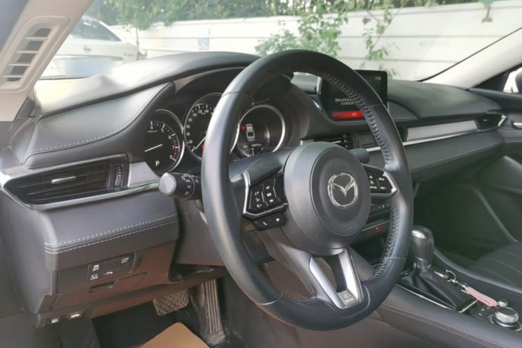 Used Mazda Atenza 2021 2.5L Sky Blue Sport Edition Center Console