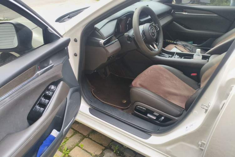 Used Mazda Atenza 2021 2.5L Blue Sky Prestige Edition Driver Seat