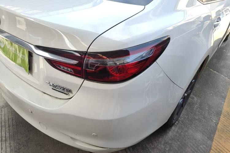 Used Mazda Atenza 2021 2.0L Blue Sky Luxury Edition Exterior 3