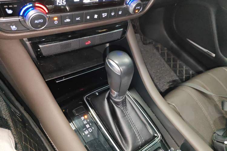 Used Mazda Atenza 2021 2.5L Blue Sky Prestige Edition Gear Lever