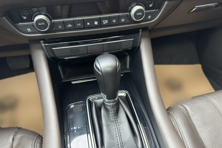 Used Mazda Atenza 2021 2.5L Blue Sky Prestige Edition Gear Lever