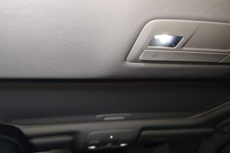 Used Mazda Atenza 2021 2.5L Sky Blue Sport Edition Headliner