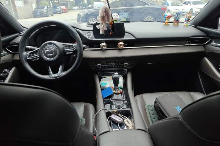 Used Mazda Atenza 2021 2.5L Blue Sky Prestige Edition Interior 2