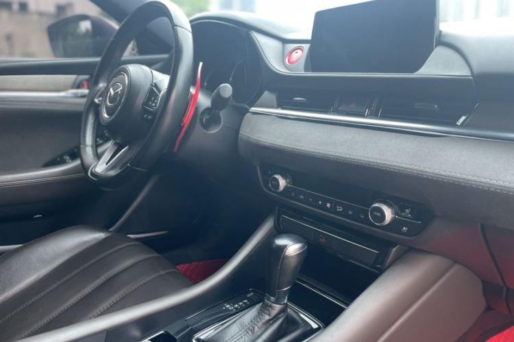 Used Mazda Atenza 2021 2.5L Blue Sky Prestige Edition Interior 2