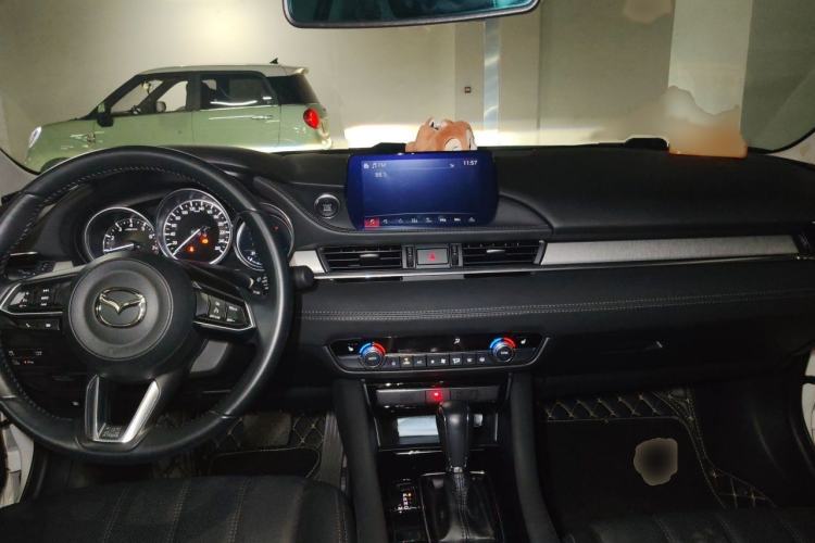 Used Mazda Atenza 2021 2.5L Sky Blue Sport Edition Interior 2