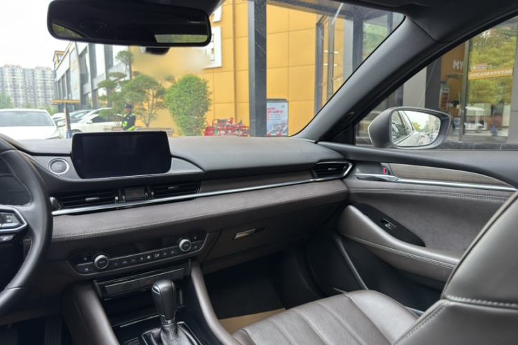 Used Mazda Atenza 2021 2.5L Blue Sky Prestige Edition Interior 2
