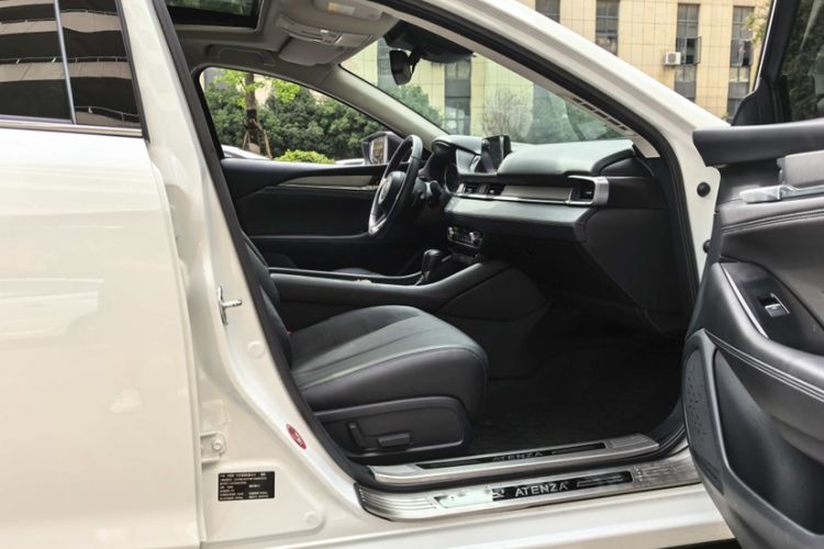 Used Mazda Atenza 2021 2.5L Sky Blue Sport Edition Interior 4