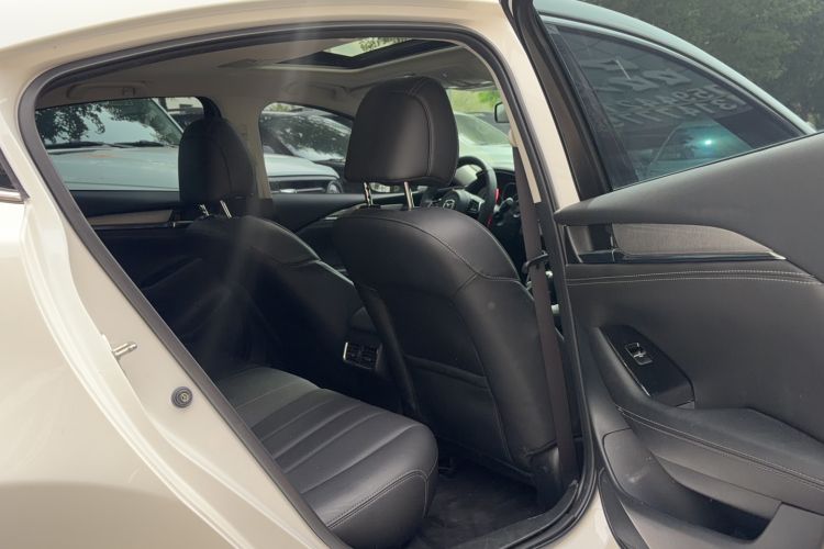 Used Mazda Atenza 2021 2.5L Sky Blue Sport Edition Interior 4