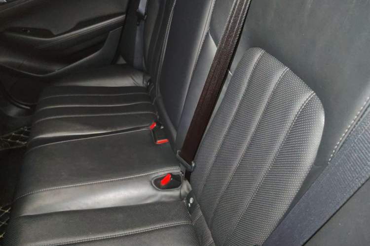 Used Mazda Atenza 2021 2.5L Sky Blue Sport Edition Interior 4