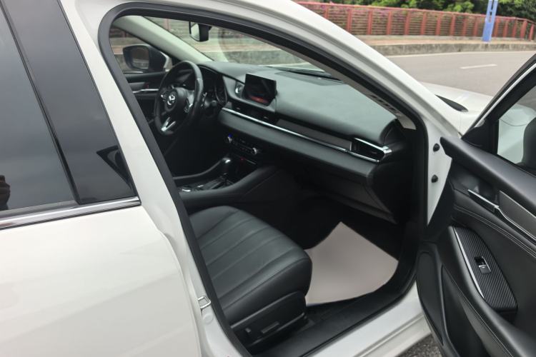Used Mazda Atenza 2021 2.5L Sky Blue Sport Edition Interior 5