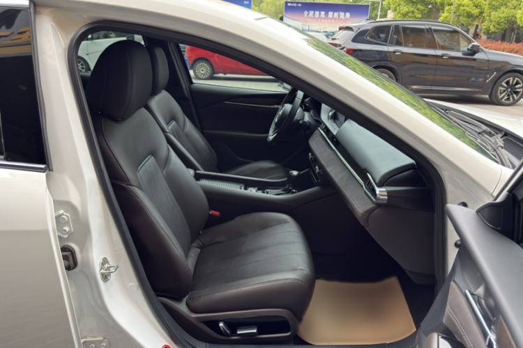 Used Mazda Atenza 2021 2.5L Blue Sky Prestige Edition Interior 5