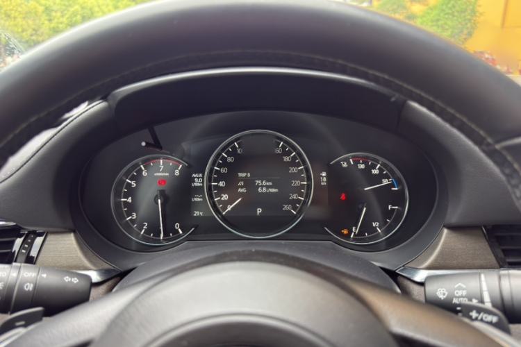 Used Mazda Atenza 2021 2.5L Blue Sky Prestige Edition Interior 7